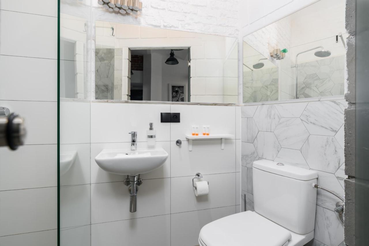 Underground Level Apartments Strzalowa By Renters Poznań Extérieur photo