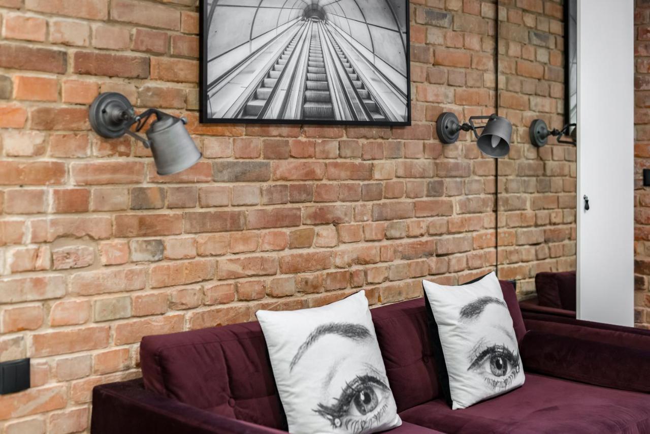Underground Level Apartments Strzalowa By Renters Poznań Extérieur photo