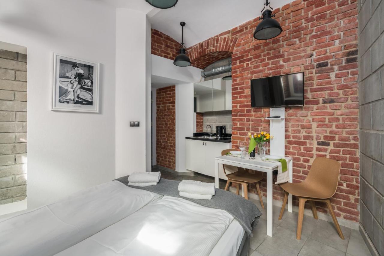 Underground Level Apartments Strzalowa By Renters Poznań Extérieur photo