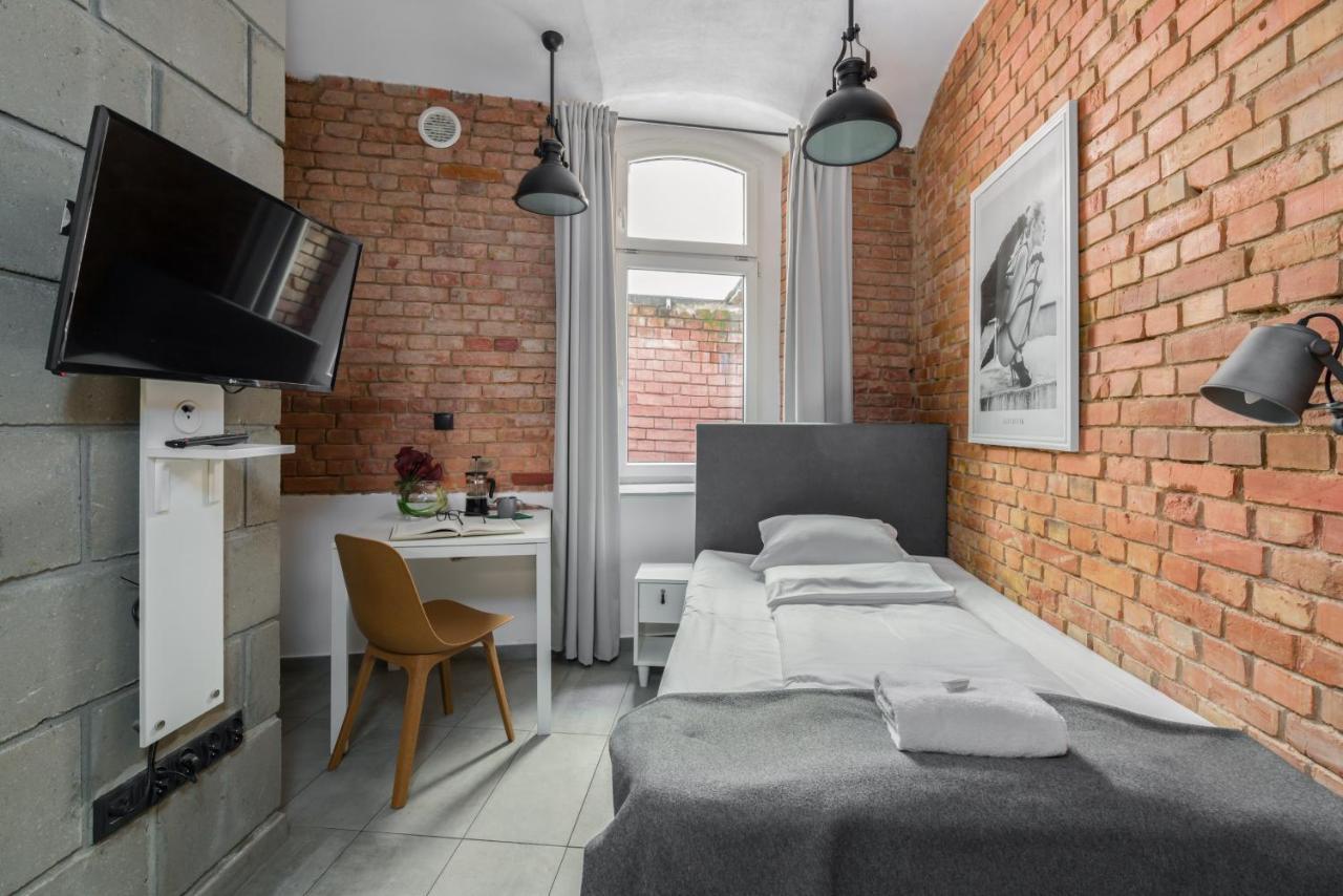 Underground Level Apartments Strzalowa By Renters Poznań Extérieur photo