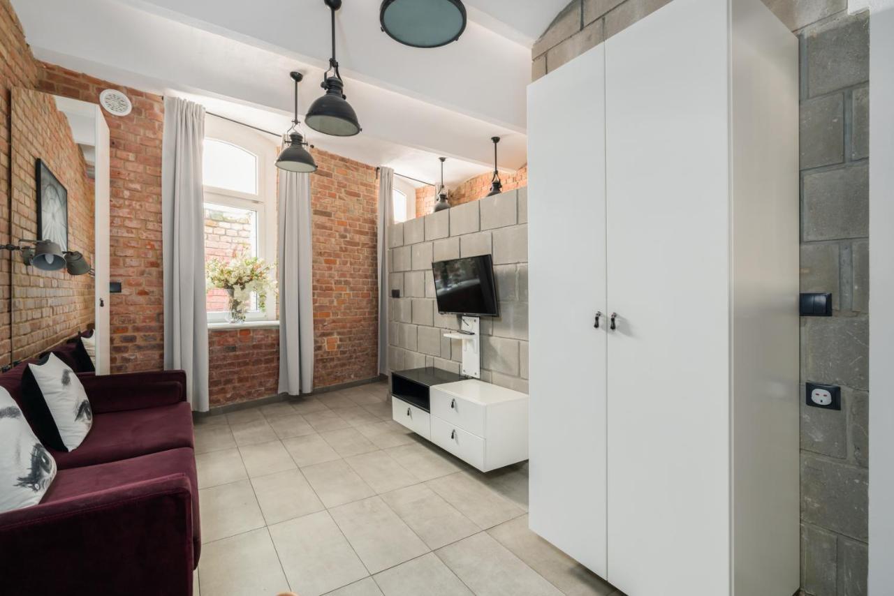 Underground Level Apartments Strzalowa By Renters Poznań Extérieur photo