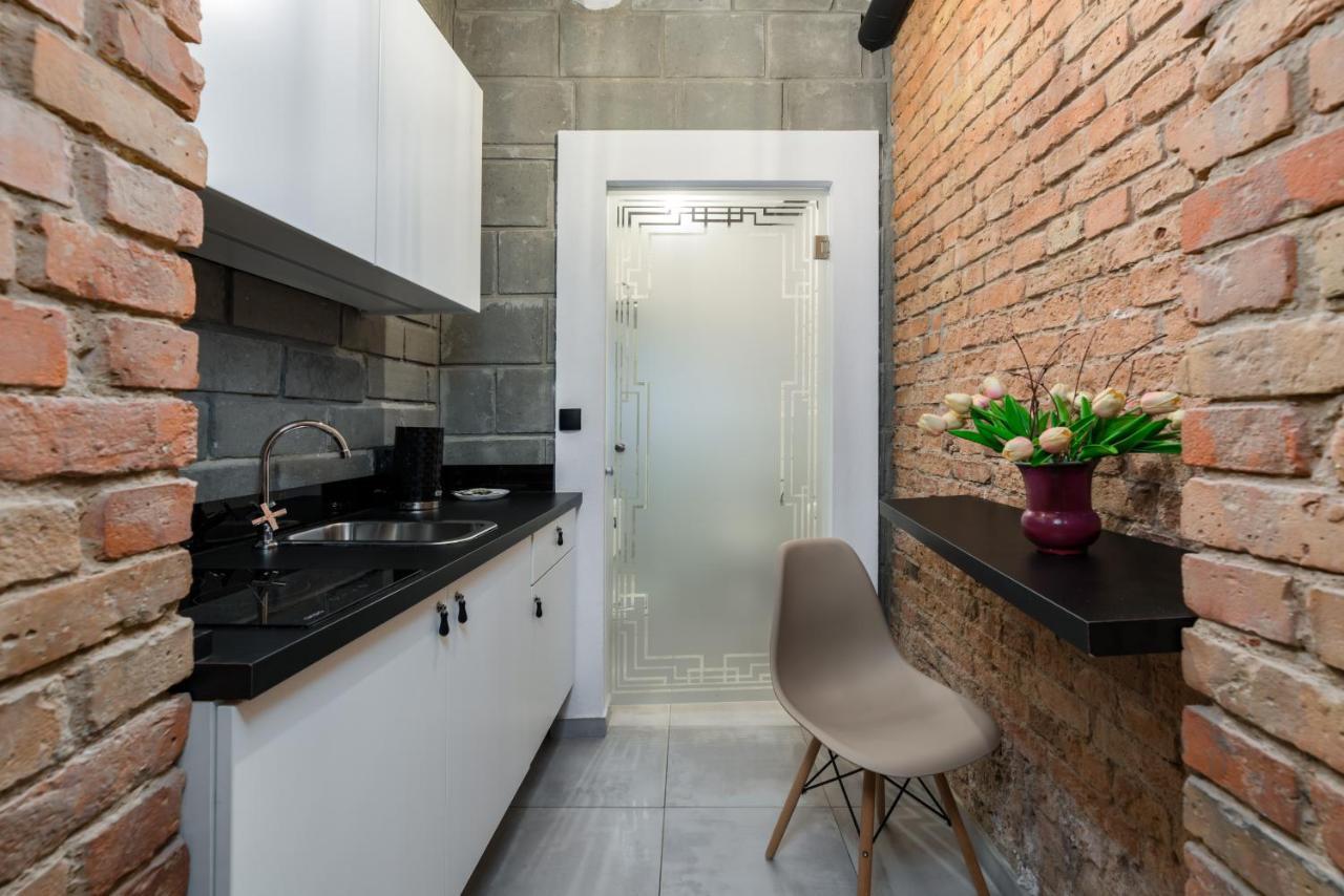 Underground Level Apartments Strzalowa By Renters Poznań Extérieur photo