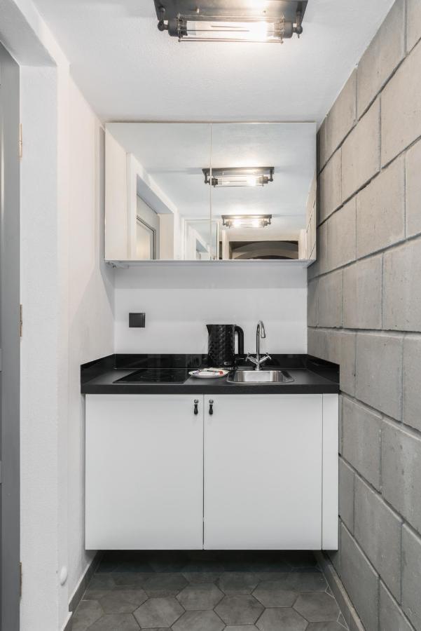 Underground Level Apartments Strzalowa By Renters Poznań Extérieur photo